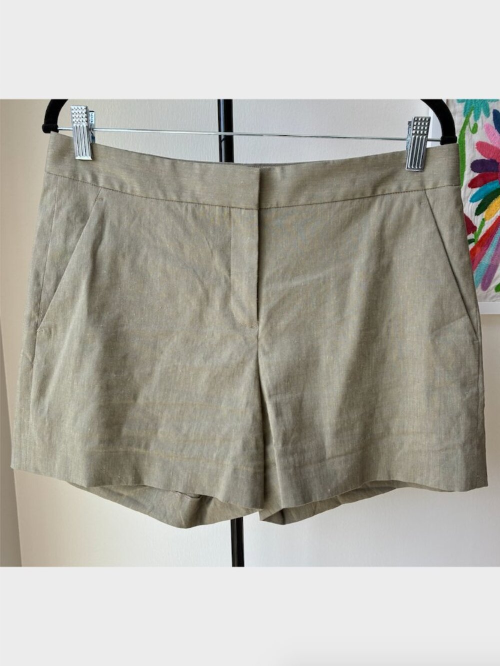 Theory Olive Green Lynie Linen Blend Tailored Shorts - Size 6